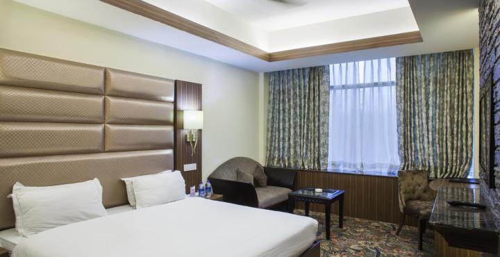 Radisson Srinagar Hotel Kültér fotó